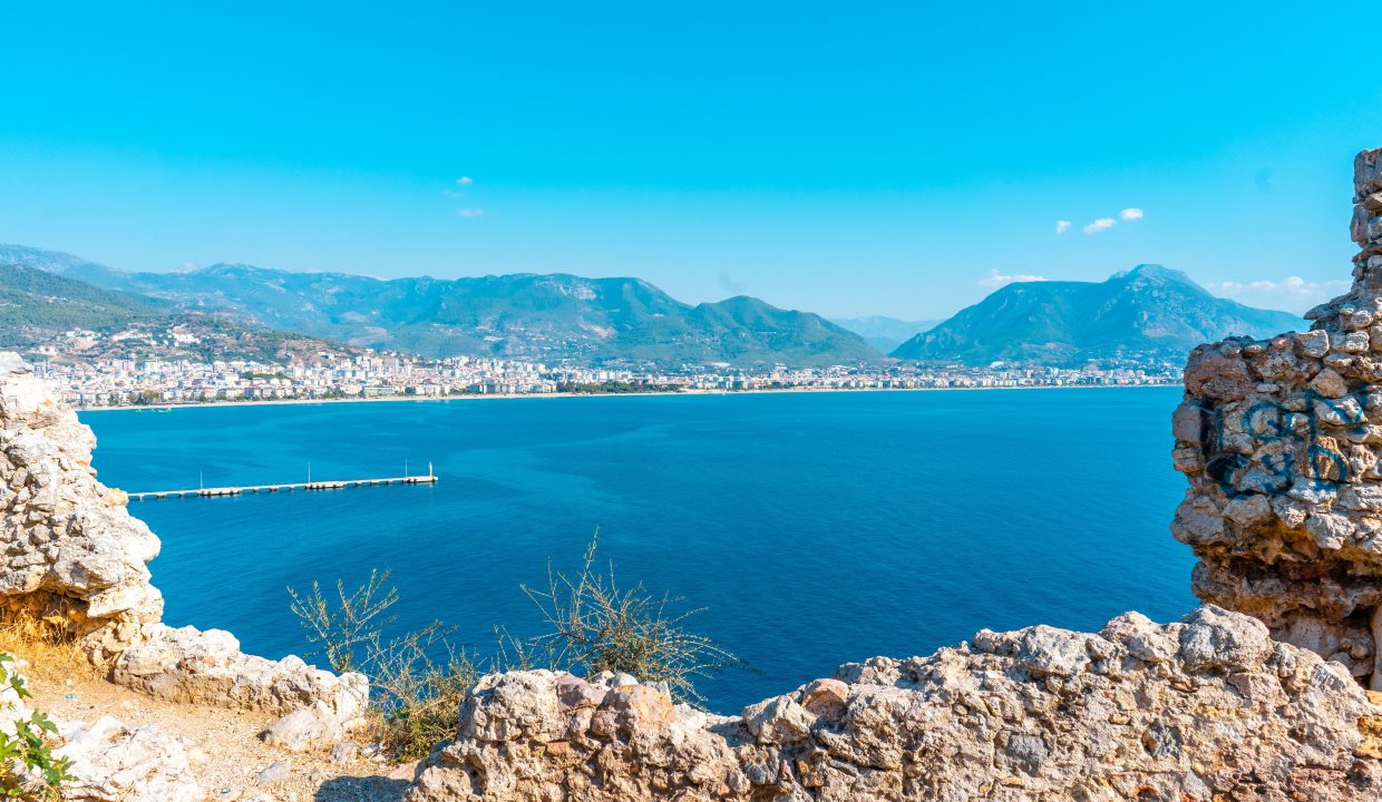 Traumhaft oder zu heiß? Alles über deinen Urlaub in Alanya im August